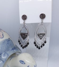 Delicate Alloy Medium Size Earrings For Women.    Black And Silver 