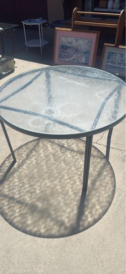 Patio table $35