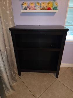 Black bookshelf good condition