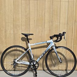GT Series 3 Road Bike 