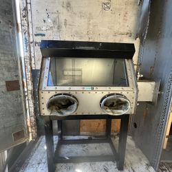 KSE sandblasting Machine