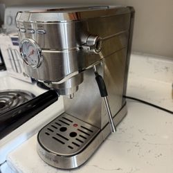 CASABREWS 20 Bar Espresso Machine w/ Milk Frother – Compact Stainless Steel