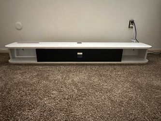 Floating TV mount