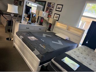 Perfect bedroom set! 📲😘❤️ easy financing!