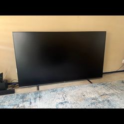 Hisense 100in tv 