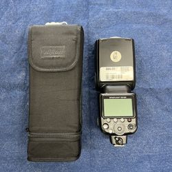 Nikon Speedlight SB-900