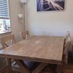 HD Chateau 5-Piece Solid Wood Dining Table Set