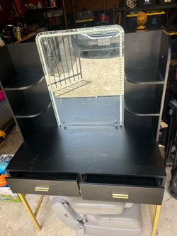 Makeup Vanity