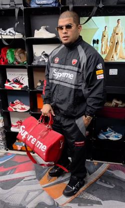 JACKET AND PANTS BLACK SUPREME OUTFITS  L