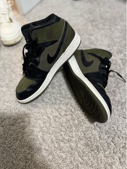 Jordan 1 olive canvas size 7y