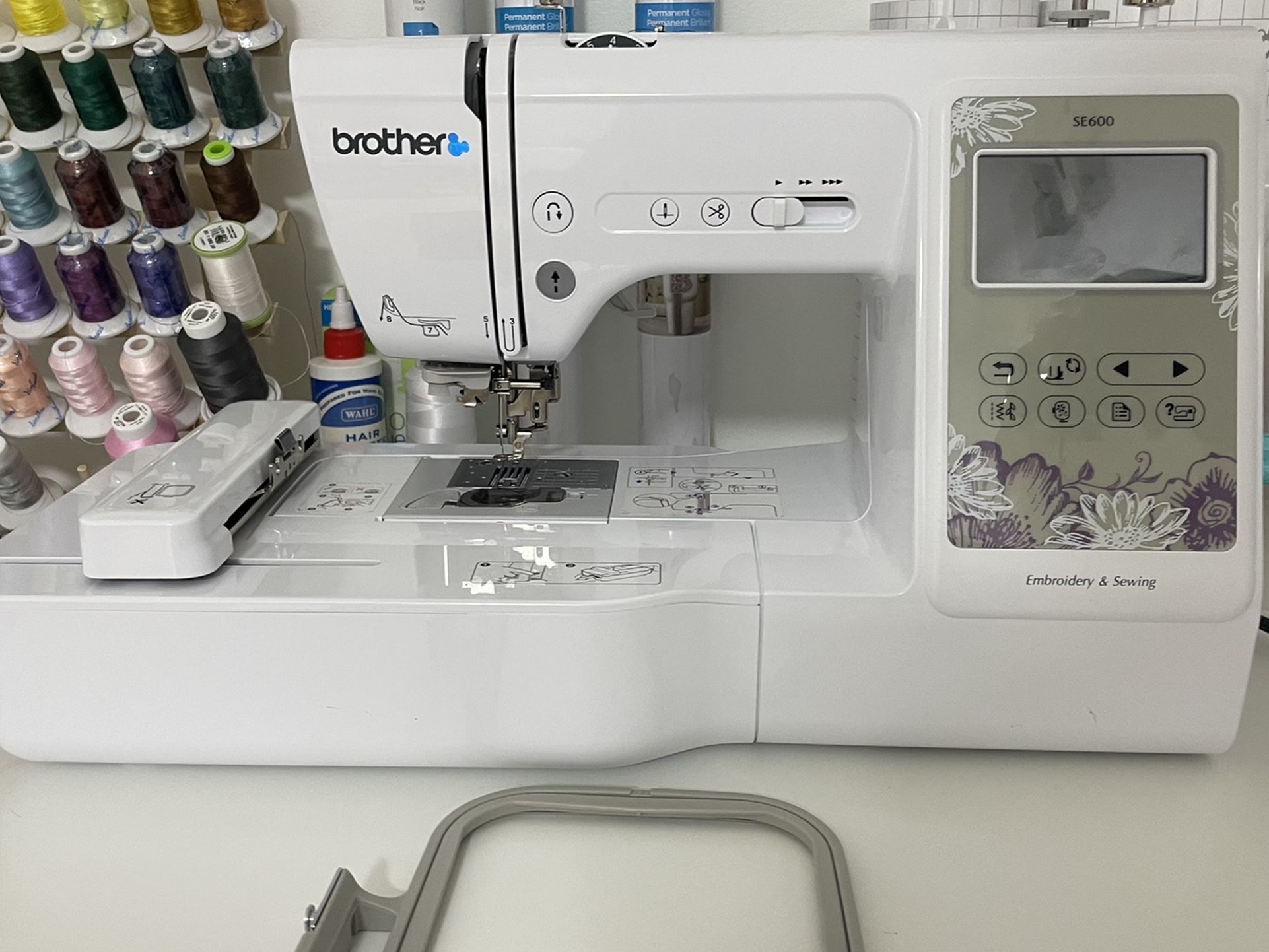 Brother SE600 Sewing And Embroidery Machine 