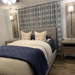 Queen bedroom Set With Mattress