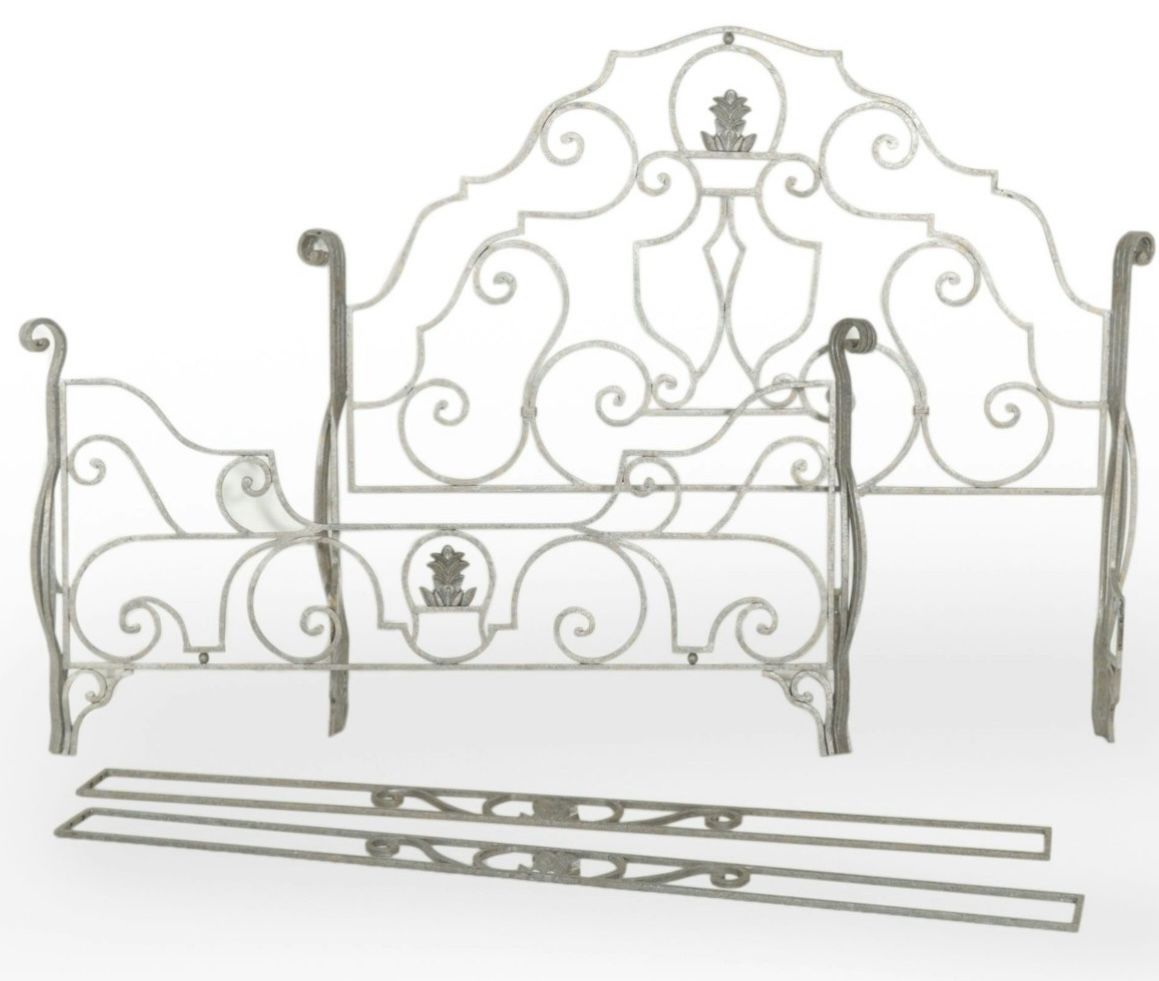 Antique Wrought Iron Queen Size Bed $160