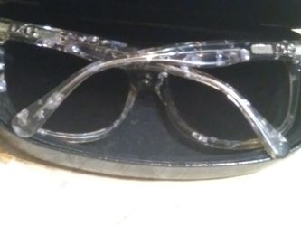 D&G SUNGLASSES & CARRYING CASETHESE R IN REALLY GOOD CONDITION