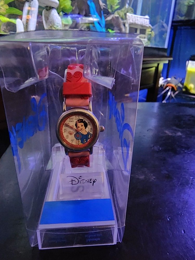 New Vintage MC0253 Disney Watch