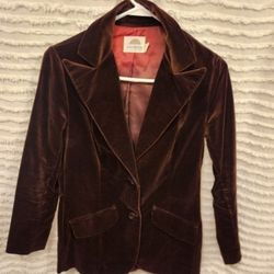 $10 WOMEN'S VINTAGE BROWN VELVET BLAZER 
