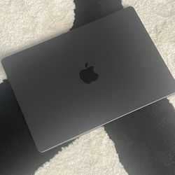 MacBook Pro M4 