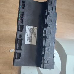 Mercedes W211 Sam Control Unit Module Fuse Box A211 OEM