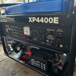 Duro Max XP4400E Generator