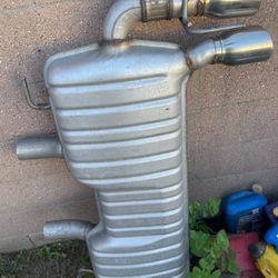 Camaro Ss OEM Muffler