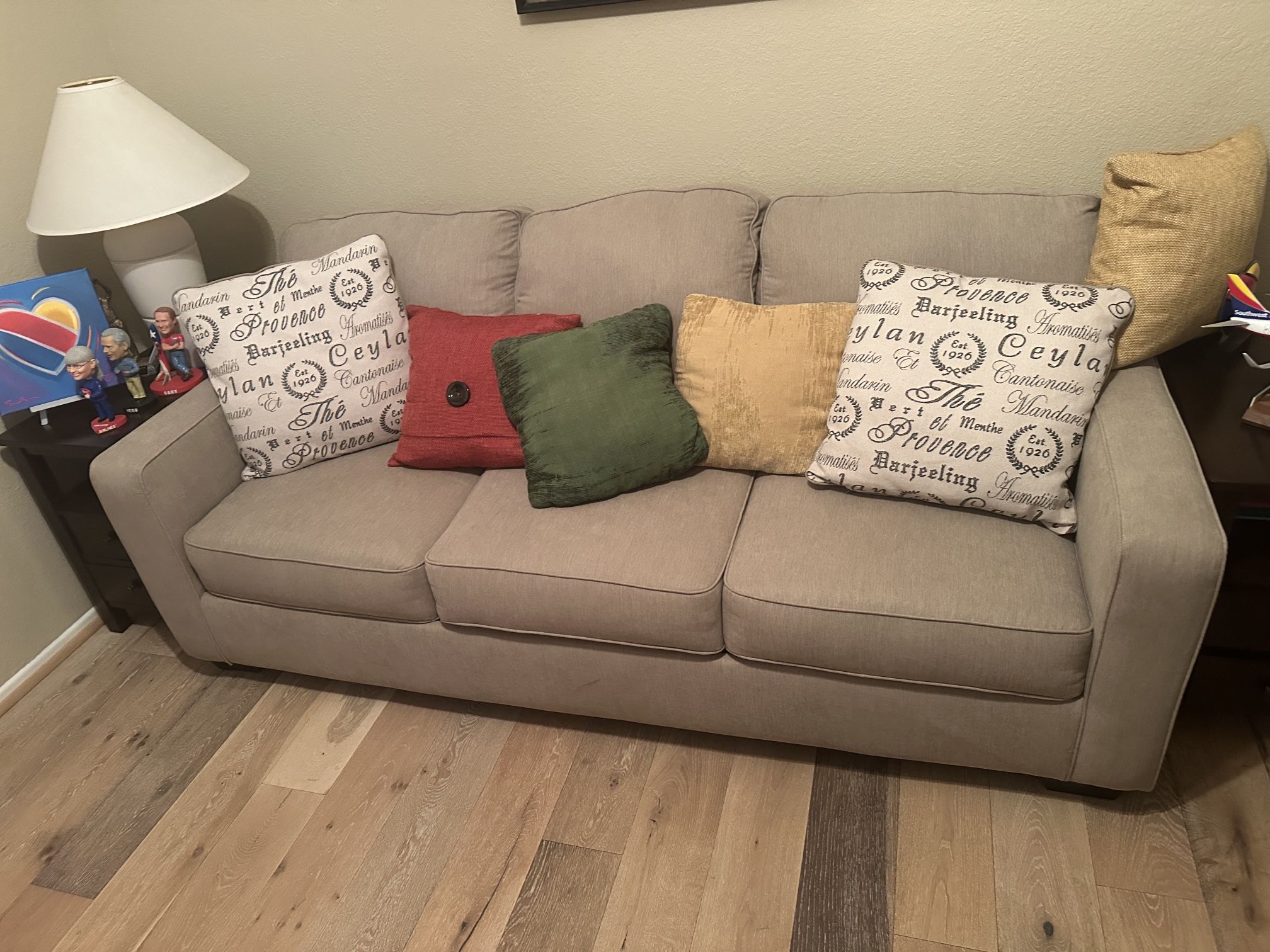 Hide-abed Sofa