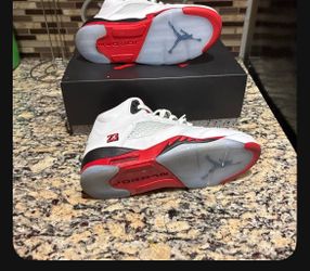 Jordan 5s size 4