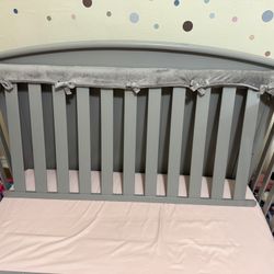 4 in 1 Crib Set