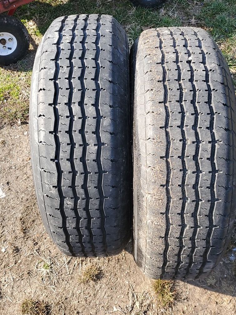 Tires St225/ 75r15
