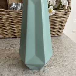 Beautiful Ceramic Base $6