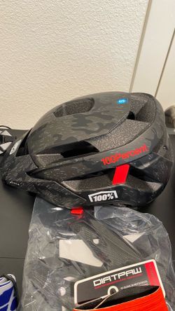 XS-S Brand New  Camo Cyclist Helmet 100%