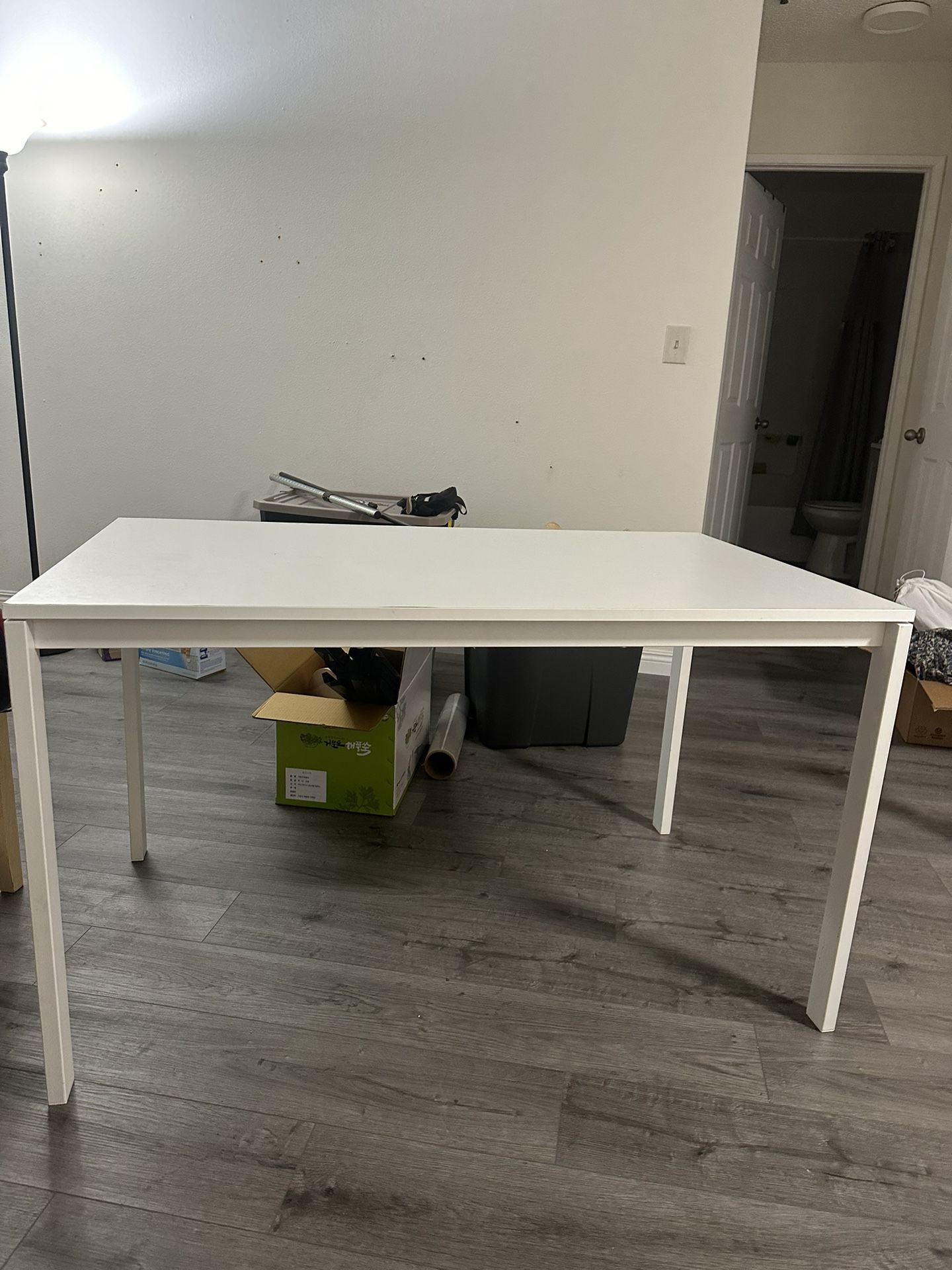 Desk+2chair+Stand Lamp