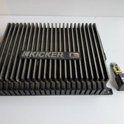 Kicker Old school Zr240 amp awesome amp