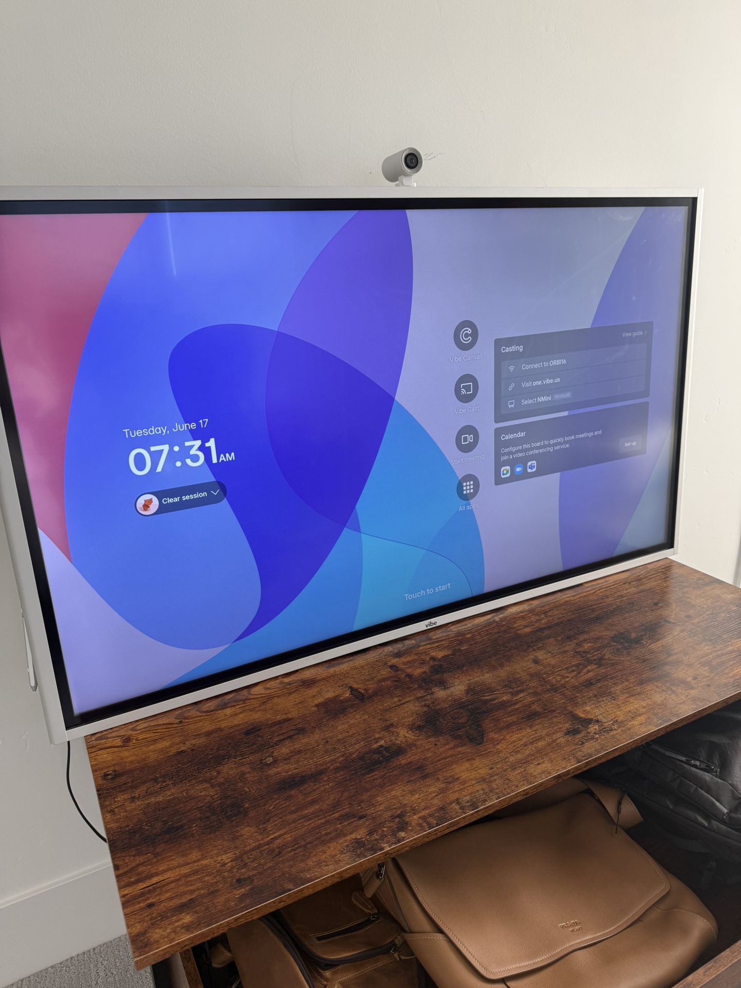 Vibe Smart Board + Webcam + Mount