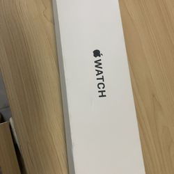 Apple Watch SE (Gen 2) 44mm Midnight Aluminum GPS + Cellular- Brand New Sealed . It’s Unlocked. The outer box is bit damaged but it’s sealed Brand New