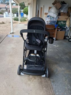 CARREOLA PARA BEBE NUEVA ES PARA 3 NIÑOS