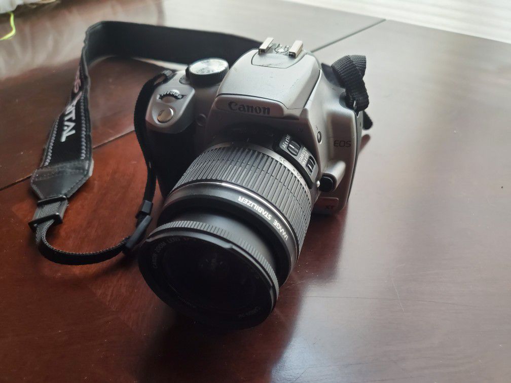 DSLR camera Rebel XT w/18-55mm lens, bag, tripod and accessories