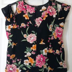 Black flowers top for women