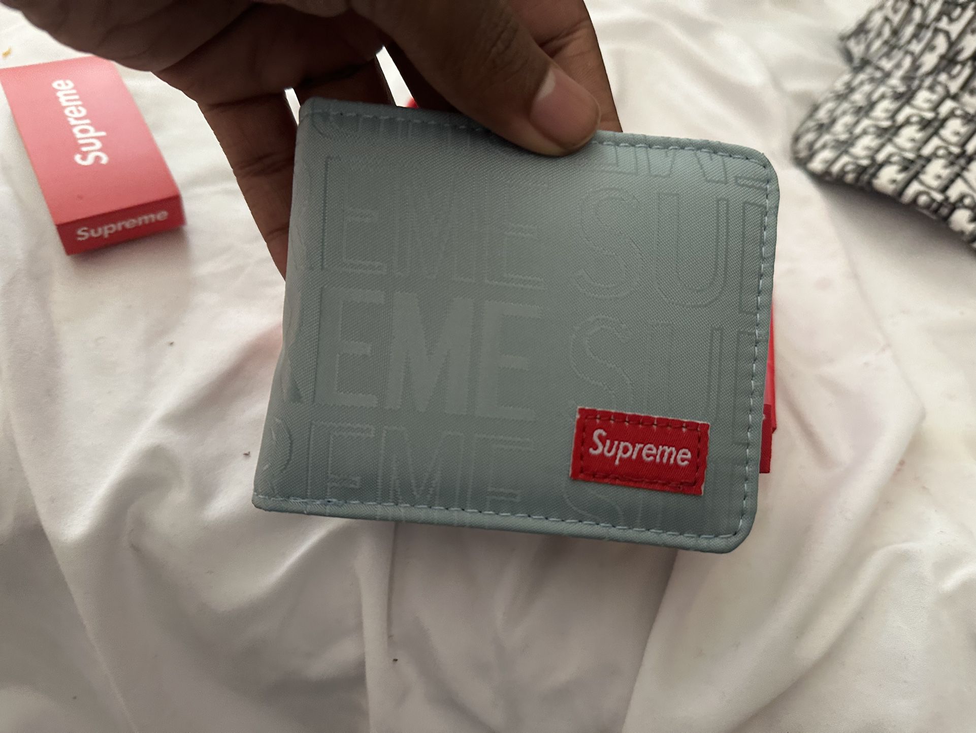 Supreme SS19 Wallet