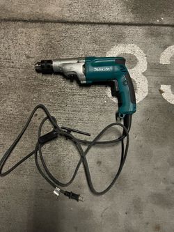 Makita HP2050 3/4” Variable Speed Hammer Drill w/ Case & Accessories