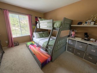 Bunkbed w/ Trundle - Light Grey
