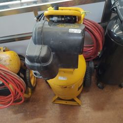 DeWalt Compressor 