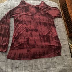 Peek-a-boo / Cold Shoulder Long Sleeved Stretch Knit Shirt Size L