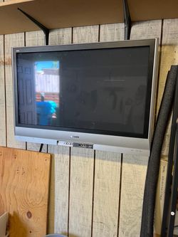 Free old Panasonic TV