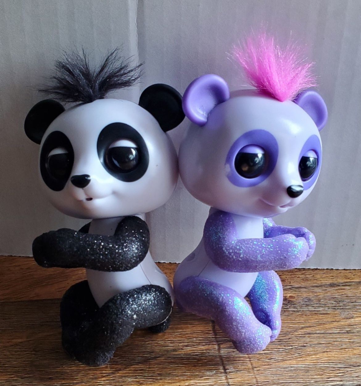 WowWee Fingerlings Glitter Panda Lot