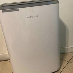 Frigidaire portable AC unit