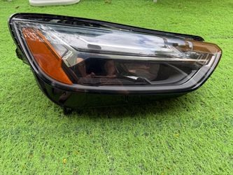 Audi Q5 SQ5 Right Passenger Side Headlight Luz Derecha Pasajera 2018 2019 2020