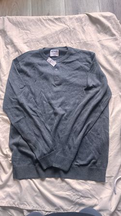 Old Navy Men’s Gray Sweater