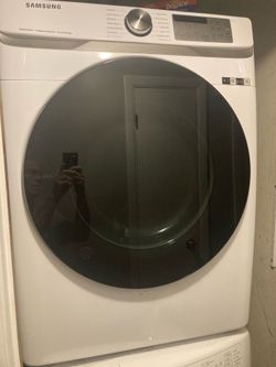 Samsung 7.5 cu ft. Smart Stackable electric dryer