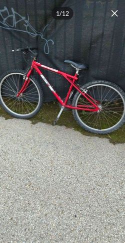 GT "Backwoods" Mountain Bike Red Comes W/ Trip Meter And Handle Light!