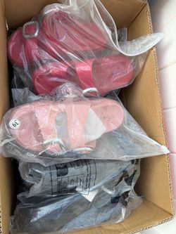 Different sizes shoes ( more 20 pc )